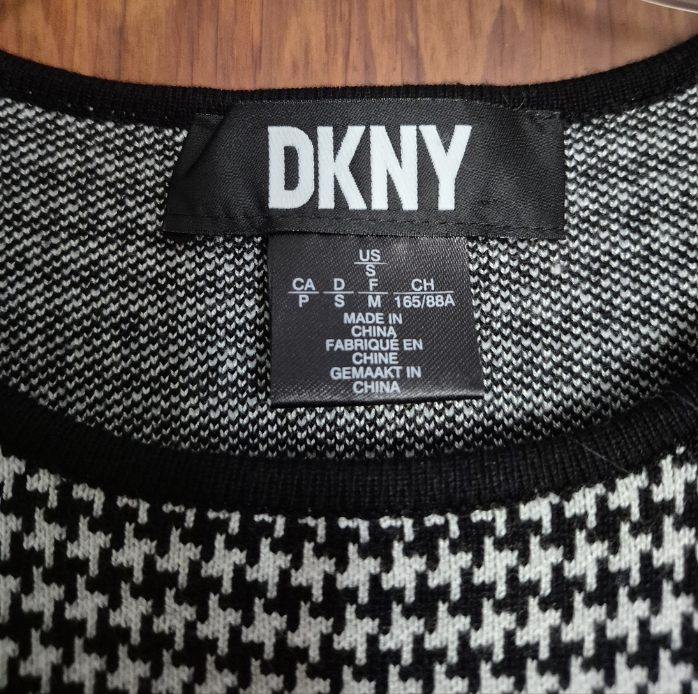 DKNY Monochrome Houndstooth Knit Top